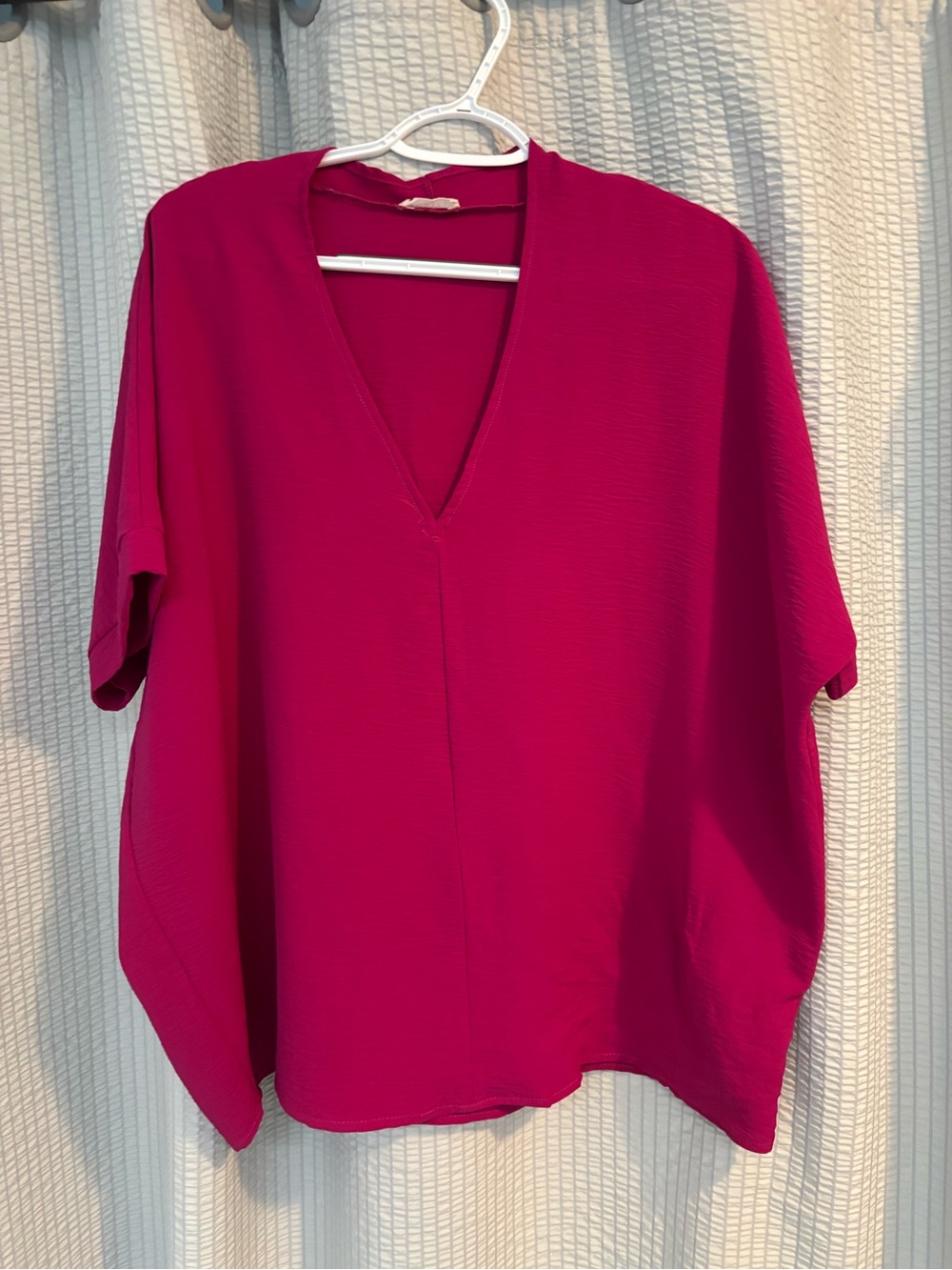 JODIFL Boxy V-Neck Tunic Top - Fuchsia Pink